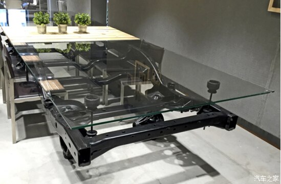 帶你走進這家傳說中的最酷炫的Jeep展廳領(lǐng)略一番(圖5)