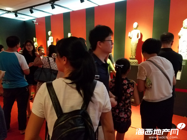 48小時(shí)2萬人 一場展覽掀起泉州愛國熱潮(圖1)